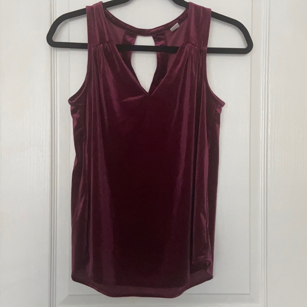 👖 5/$25 velour Old navy great condition tank